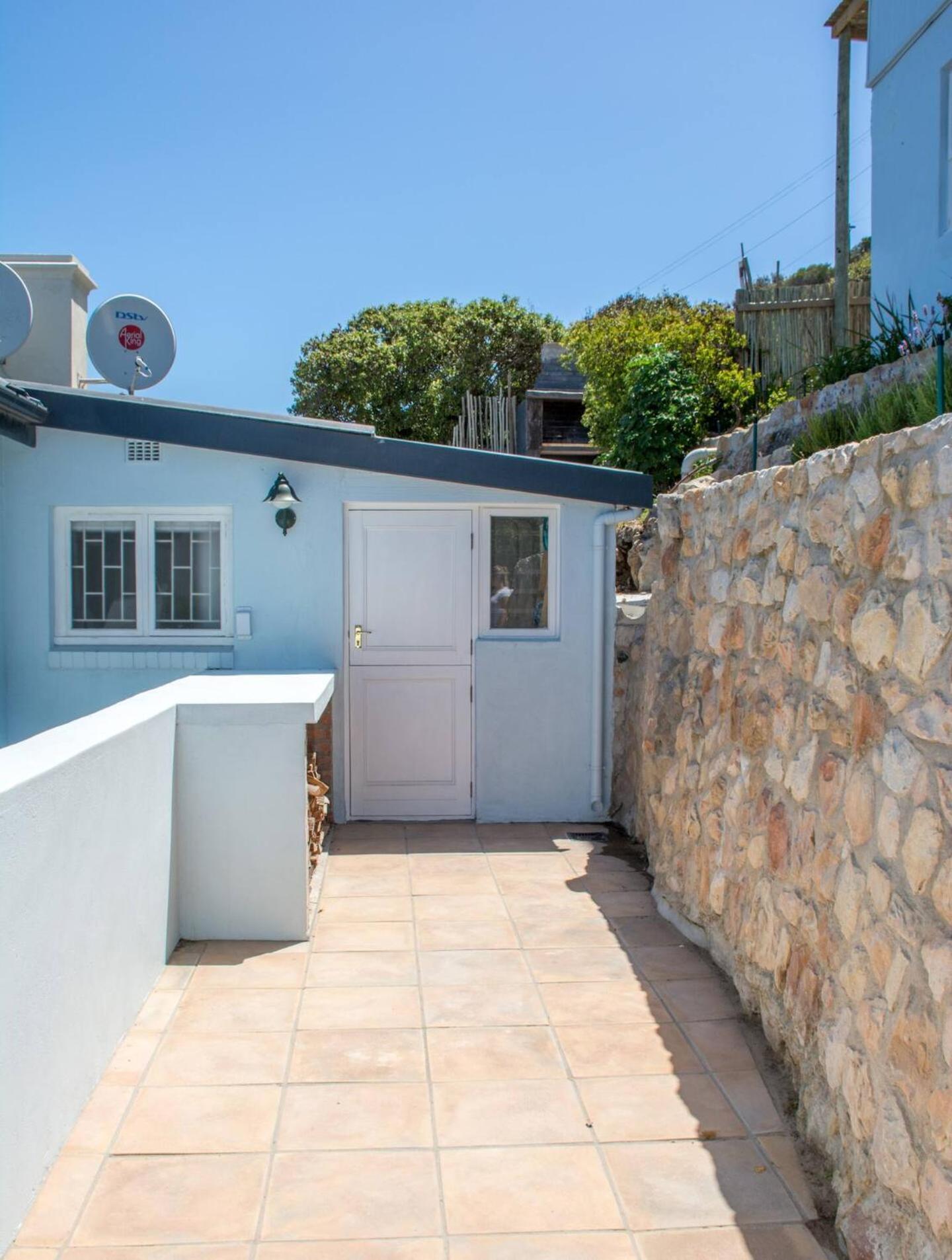 Modern Beach Apartment By Open Home Kalk Bay Exterior foto