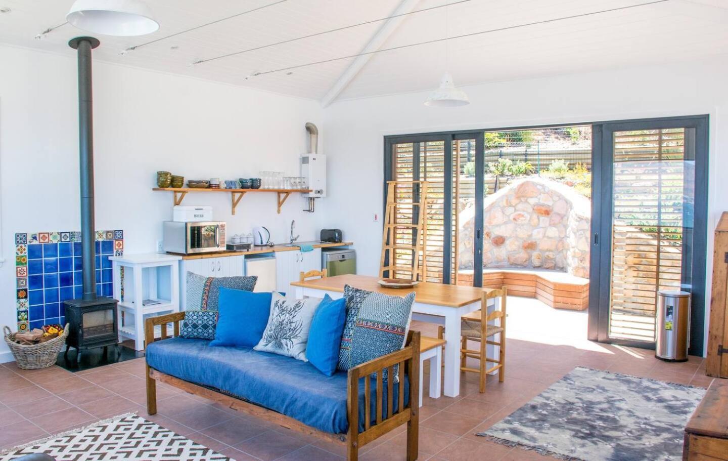 Modern Beach Apartment By Open Home Kalk Bay Exterior foto
